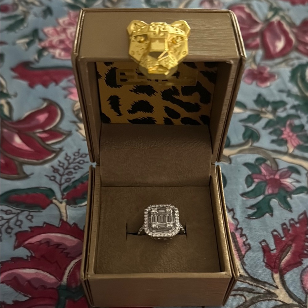 Effy Radiant Value Dazzling Silver Ring with Clear Gemstone